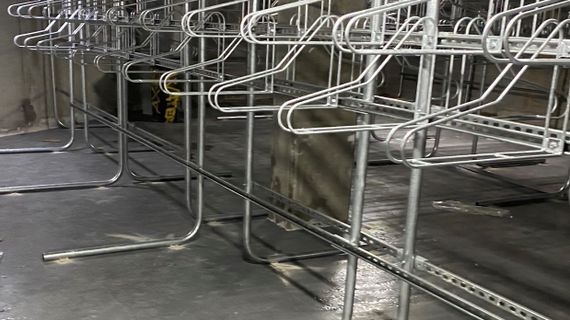 Vertical Cycle Rack - Frame Mounted 01.jpg