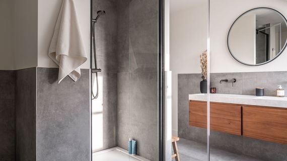 sanura-x-shower-tray-wwhr.jpg