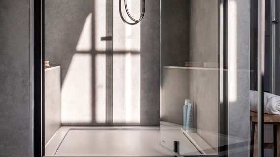 sanura-x-shower-tray-close-up-waste-water-heat-recovery-sap-part-l.jpg