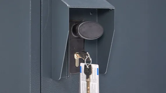 heavy_duty_bike_locker_lock.webp