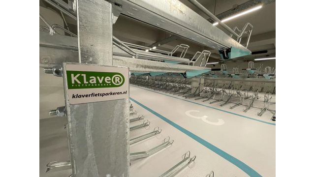 klaver-2parkup-commercial-bike-parking-2-tier.jpeg