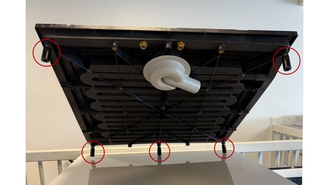 x-tray-feet-highlighted.jpg