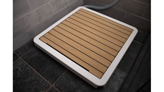 sanura-flatmate-white-teak-wwhr-shower.jpg