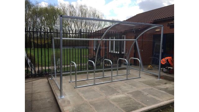 Curved Shelter 005.jpg